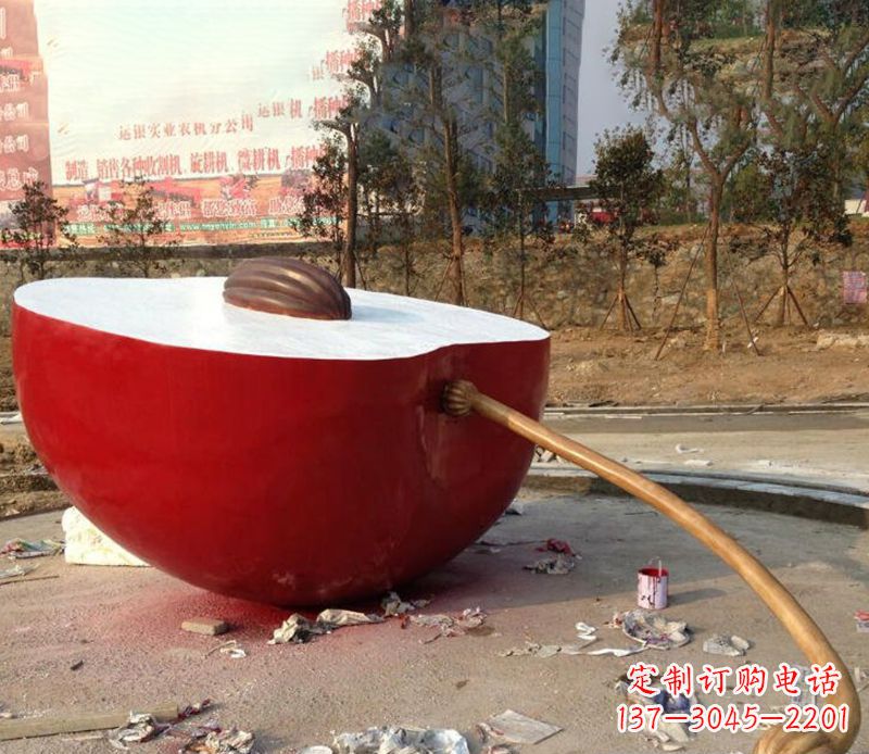 三明不锈钢半块苹果雕塑——传承古老文化的艺术品