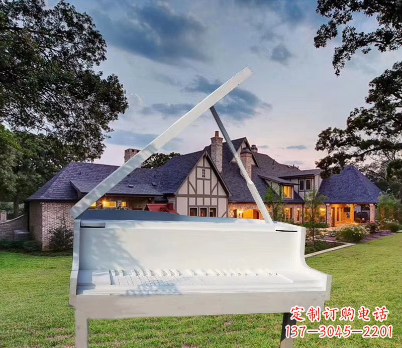 三明钢琴雕塑——点缀广场景观
