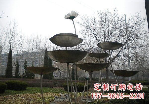 三明不锈钢荷花雕塑浪漫与优雅的融合