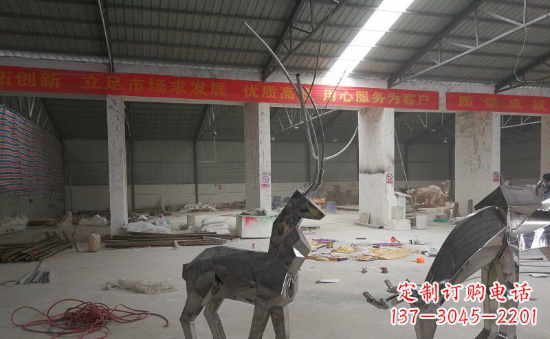 三明不锈钢麋鹿雕塑静谧美丽的自然之美