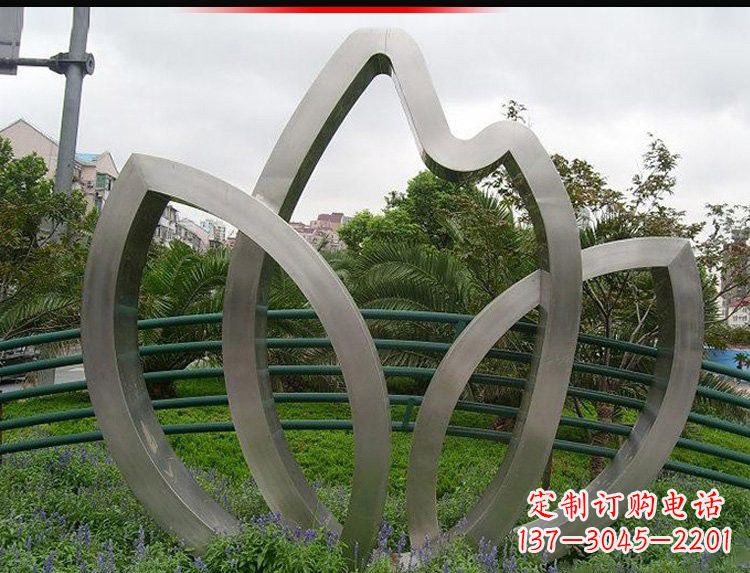 三明不锈钢树叶雕塑美丽与力量的完美结合