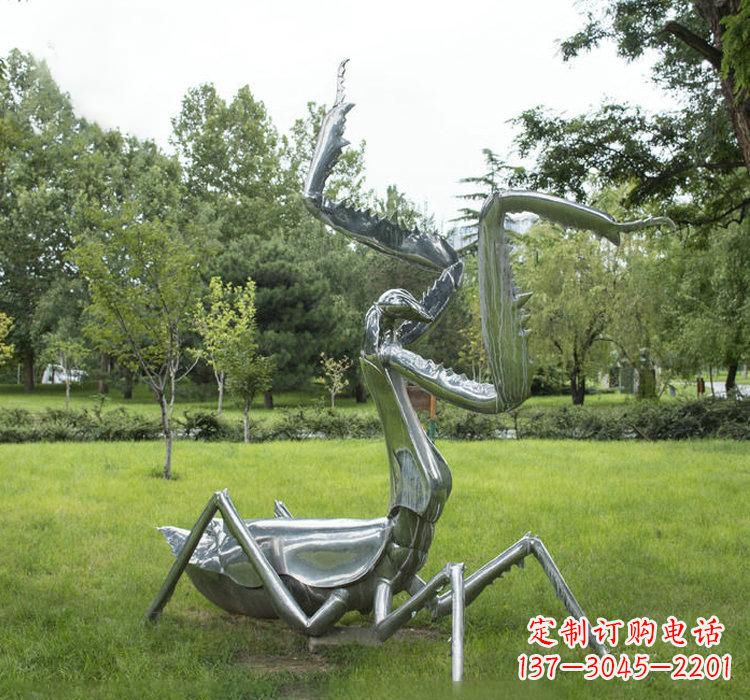 三明不锈钢螳螂雕塑精雕细琢的艺术瑰宝