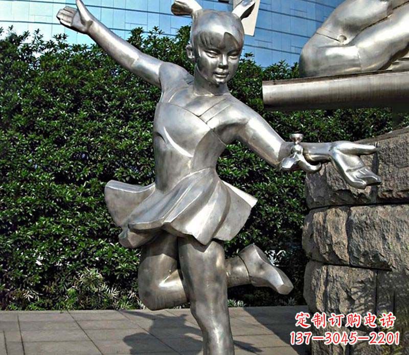 三明不锈钢儿童踢毽子雕塑传承传统文化