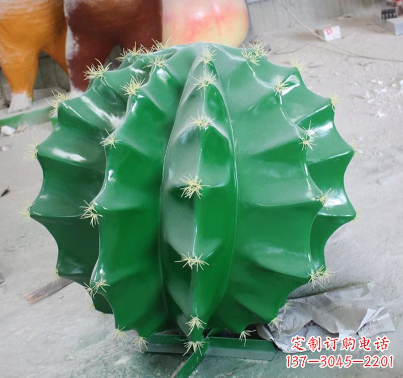 三明不锈钢仙人掌雕塑给公园景观增添灵动之美