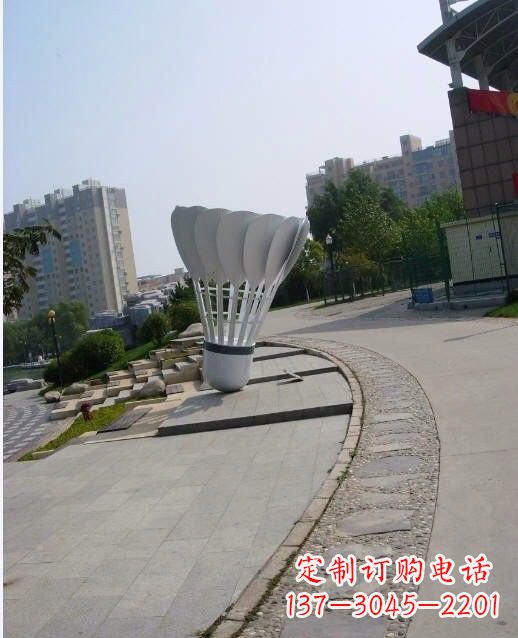 三明羽毛球雕塑一座展现精神风貌的艺术精品