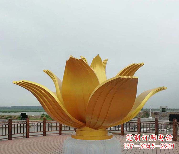 三明不锈钢荷花绽放的美丽雕塑
