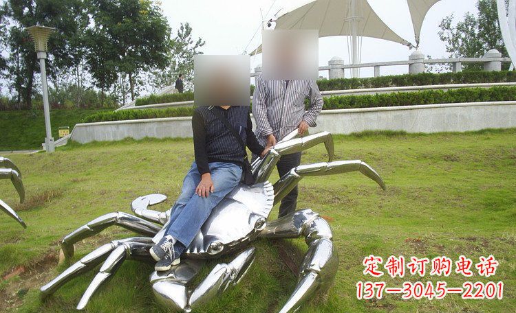 三明不锈钢螃蟹雕塑艺术美化公园环境