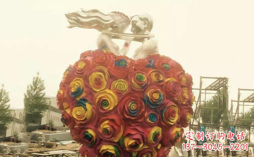 三明浪漫之美——不锈钢情侣结婚雕塑