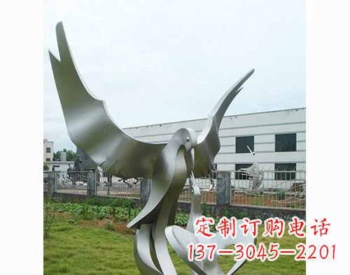 三明面世的不锈钢动物雕塑