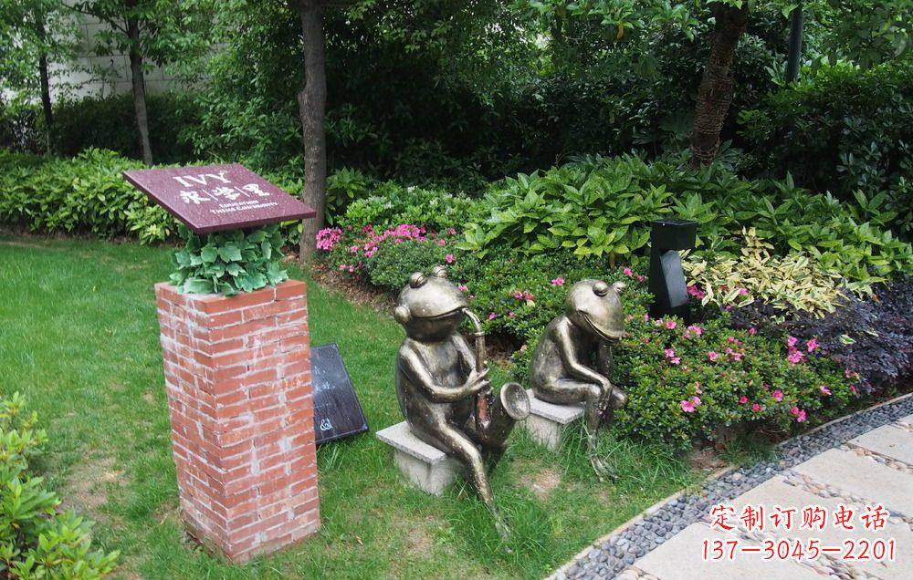 三明青蛙雕塑传承萨克斯文化的艺术精品