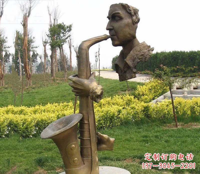 三明萨克斯雕塑艺术的精美表现