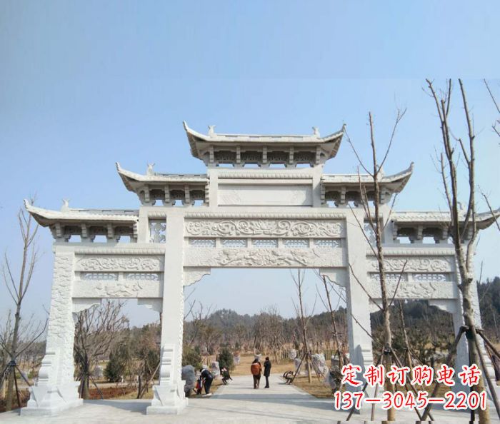 三明“村口三门石雕牌楼”——悠久历史的见证