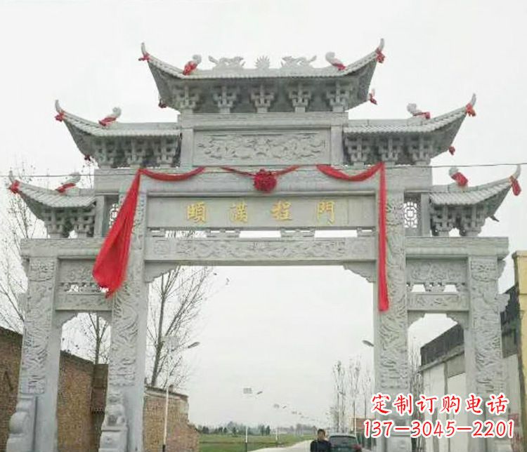 三明牌坊雕塑纪念历史,传承文化