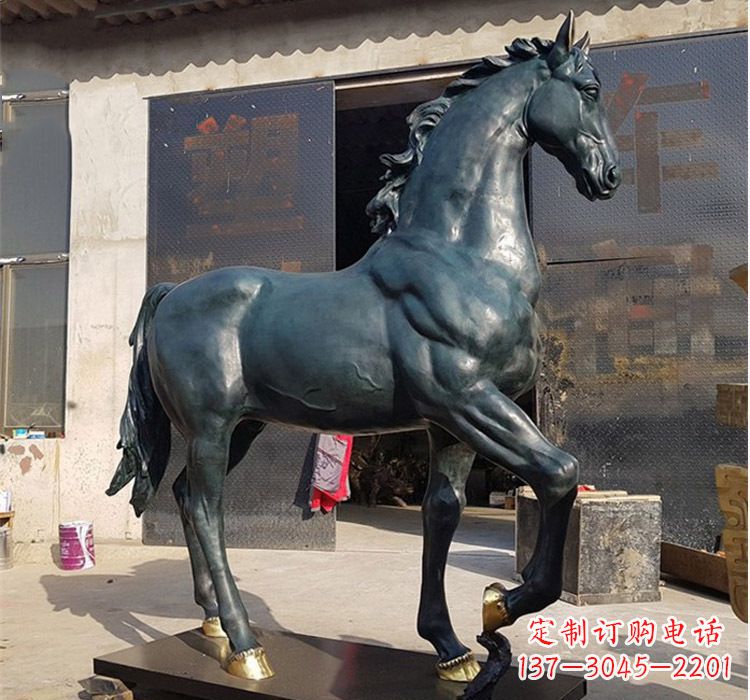 三明独特优雅的大型铸铜马雕塑