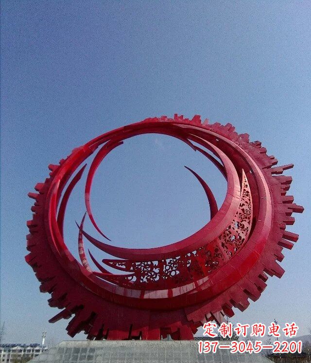 三明精致而又引人注目的不锈钢齿轮雕塑