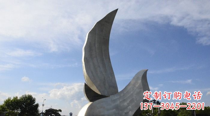 三明领雕塑带来的和平鸽雕塑