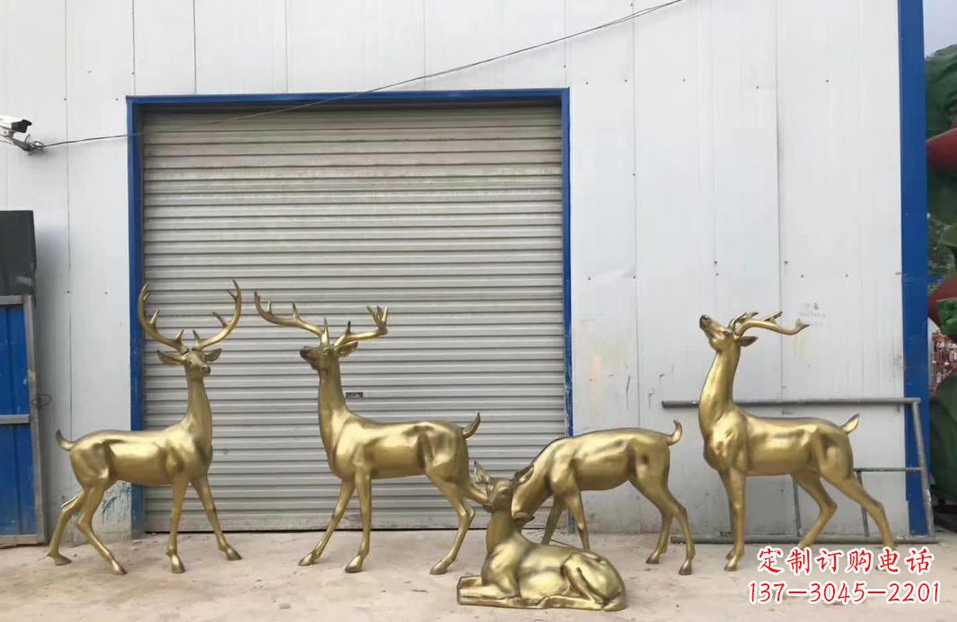 三明产自中领雕塑的手工鹿群铜雕塑,是一款以鹿…