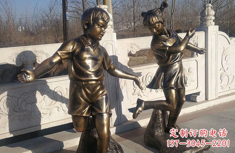 三明踢毽子的儿童铜雕 (2)