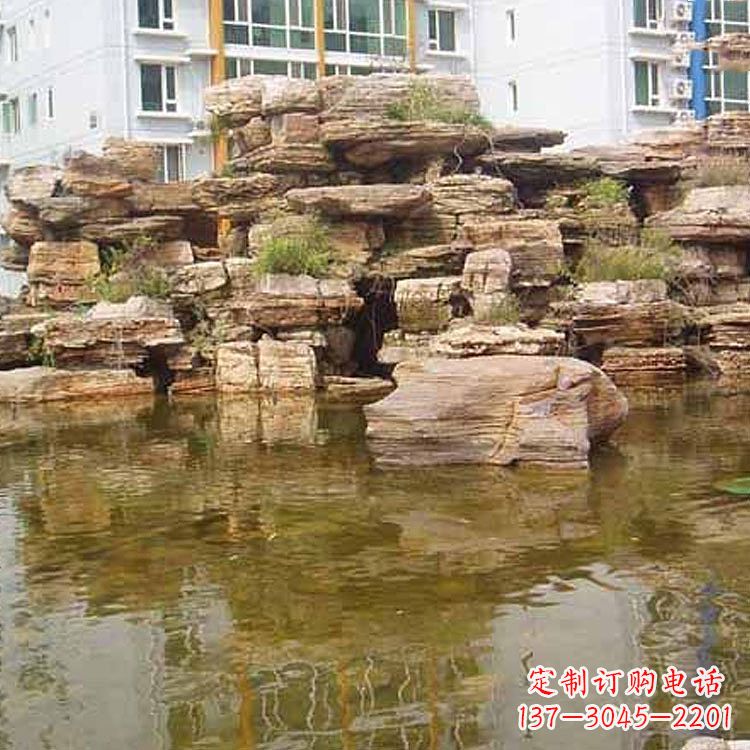 三明小区庭院假山鱼池